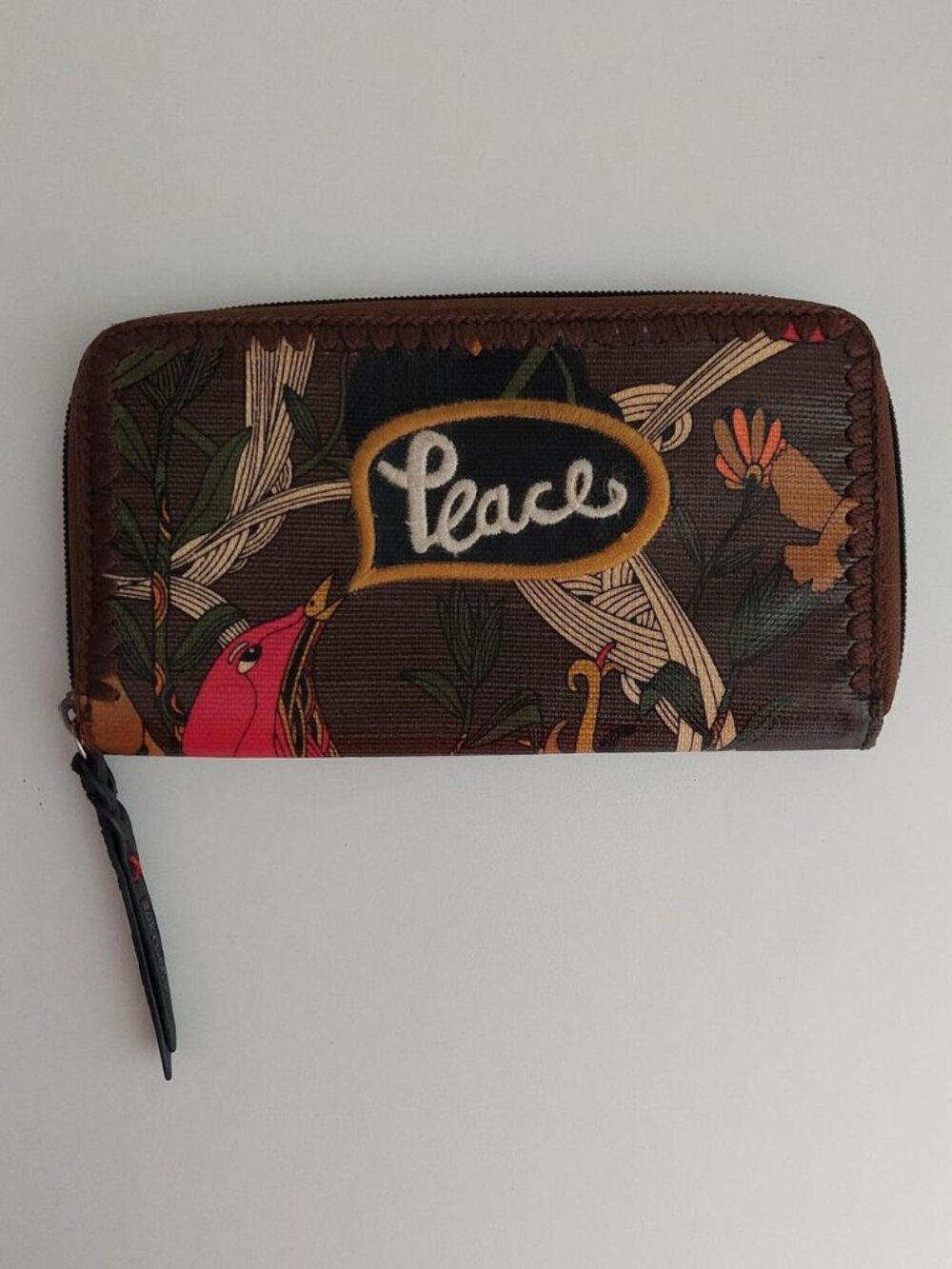 Sakroots multicoloured wallet brown bird peace #boho #floral #gifting